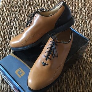 FootJoy “Europa Collection”. NIB. Tan/black. 7.5